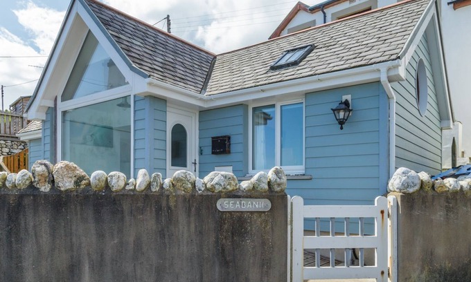 Maughold Apartment | A beautiful seaside cottage on the north east coast of the Isle of Man, enjoying stunning coastal vi