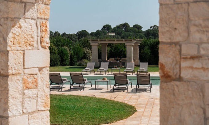 Ceglie Messapica Villa | A beautiful stone farmhouse with private pool