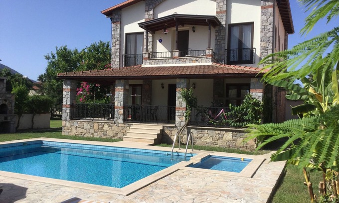 Dalyan City Center Villa | A beautiful villa with private pools, wi fi, air conditioned throughout. n