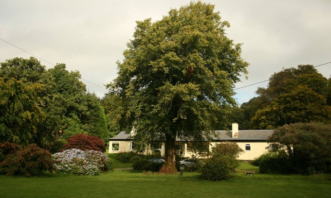 Cornamona House | A beautifully situated Country House overlooking and with access to Lough Corrib