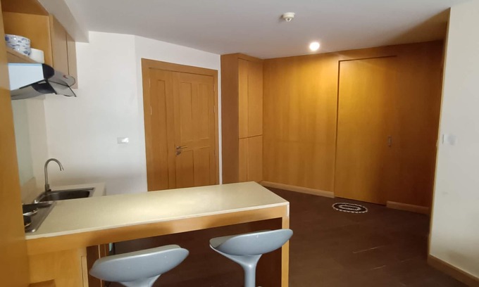 Nong Bon Apartment | A Bedroom and Den next to MRT