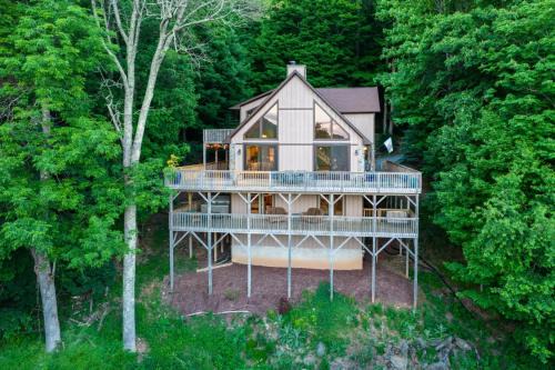 Seven Devils House | A Big View