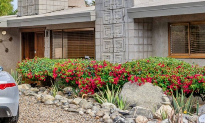Little Tuscany House | A bit of a Frank Lloyd wright experience nAnd some movie magic mix together n