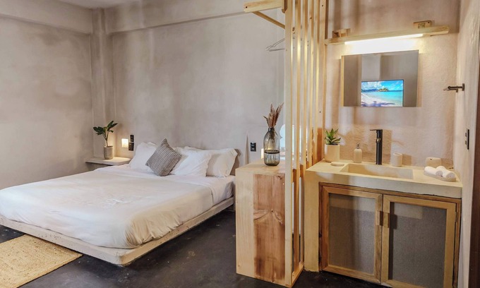 Santa Maria Apartment | A/C Bedroom Private Apt Zicatela Daily Clean
