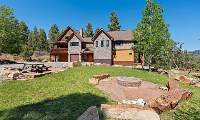 Durango - Purgatory House | A/C, Large Family Retreat, Hot Tub, Privacy, Views!