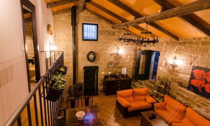 San Cibrao Das Vinas House | A casa da Ita