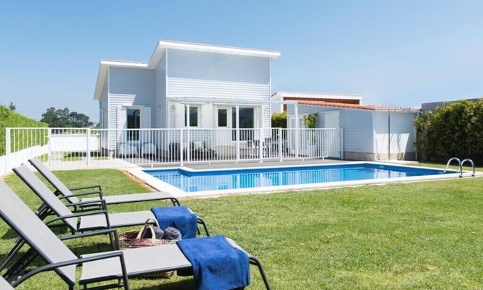 Ribadumia Cottage | A Casa da Pereira for 4 people
