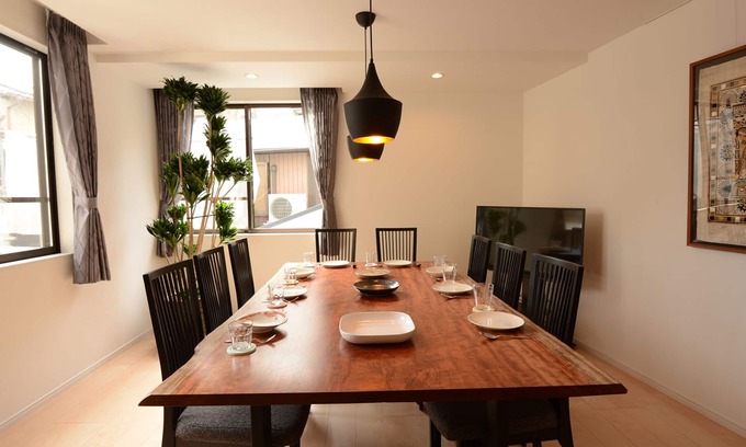 Okazaki House | A charming cluster of 5 renovated trad modern houses, Max 30 ppl, "Uan/Sora"