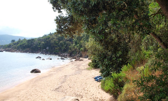 Coti-Chiavari House | A charming waterfront home on the Gulf of Ajaccio, where you can relax and unwind!