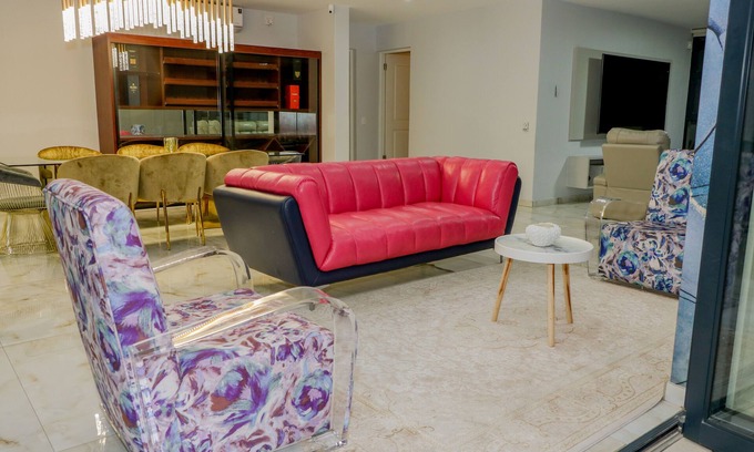 Greater Johannesburg Metropolitan Area Villa | A cheerful contemporary home