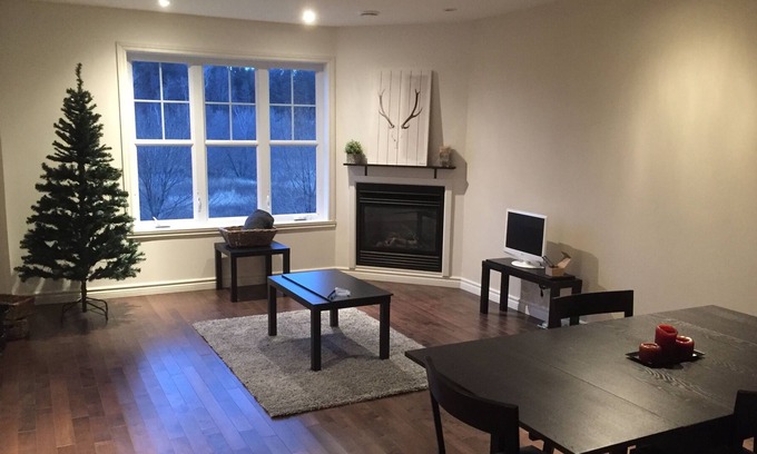 Bromont Apartment | A classy and comfortable condo in the old village - with amazing views