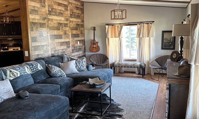 Walden House | A Colorado Rocky Mountain View