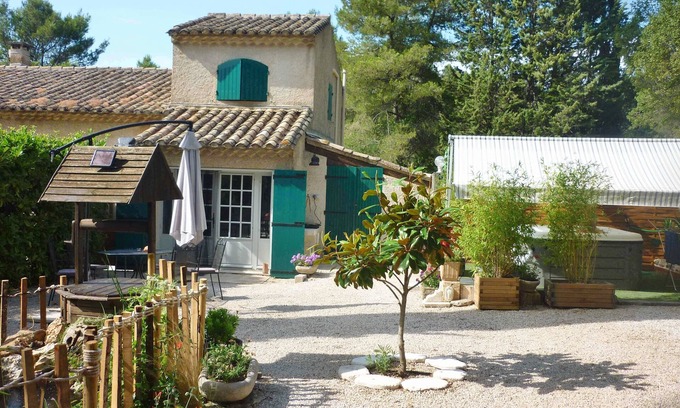St.-Remy-de-Provence House | A corner of paradise in the heart of the Alpilles with SPA