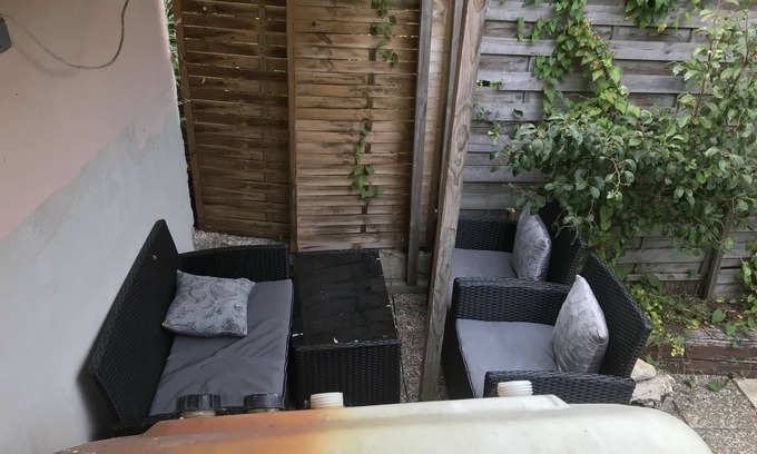 Abbesses Cabin | A corner of greenery 15 minutes from Paris