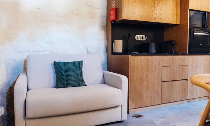 Sortelha House | a cosy one-bedroom duplex accommodation unit