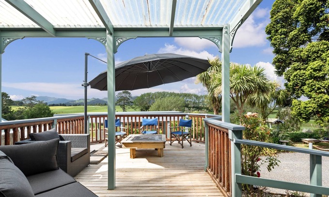 Waikino House | A cottage close to Waihi and the Hauraki Trail - Pet-friendly.