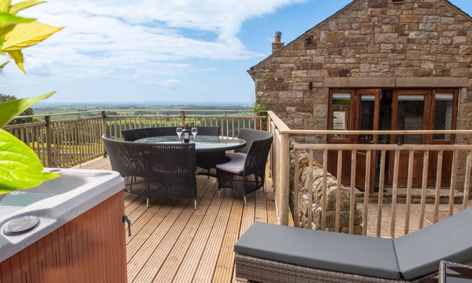 Castle Carrock Cottage | A cottage that sleeps 8 guests in 4 bedrooms