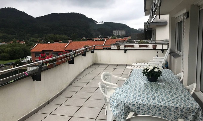 Bakio Apartment | a cozy and charming pennhouse with a wonderful view