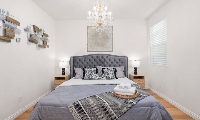 Ontario House | A cozy cabin （Separate entrance）