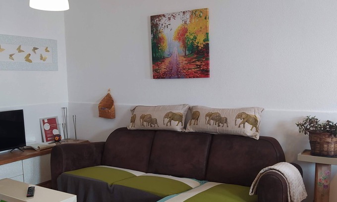 Bombarral House | A cozy family home with a private patio. Excellent location, 1 km from the A8.