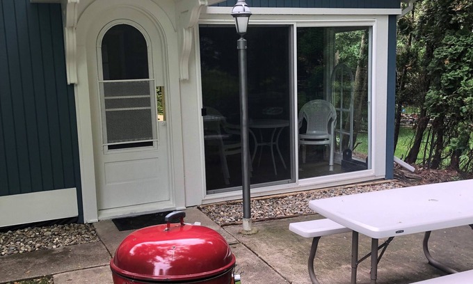 South Haven Cottage | A cozy little cottage located one block from Lake Michigan's Newcome beach