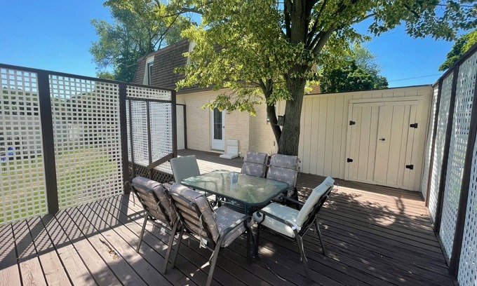 Adrian House | A cozy, quiet house minutes from Adrian College and Downtown