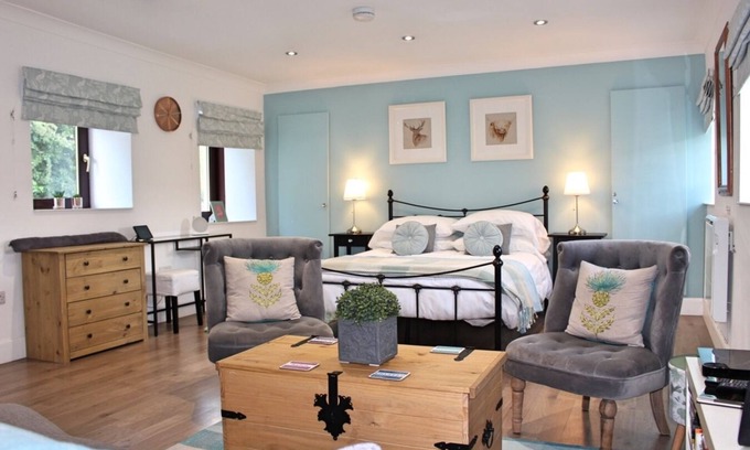 Dunblane Cottage | A cute and cosy cottage, close to the train station.
