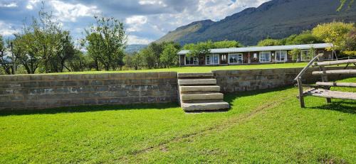 Komani Bed & Breakfast | a Dam's View Accommodation