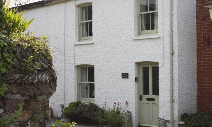 Trevone Cottage | A Delightful 19th Century Beamed Cottage In Trevone Bay, 3 Mins From The Beach