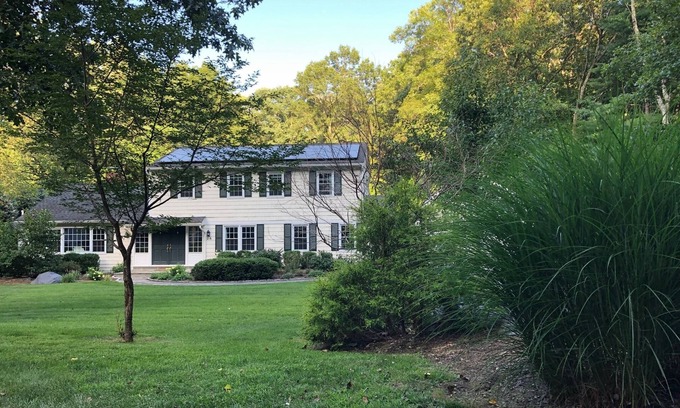 Town of North Castle House | A dream summer rental 30 miles from New York City in picturesque Bedford, NY!