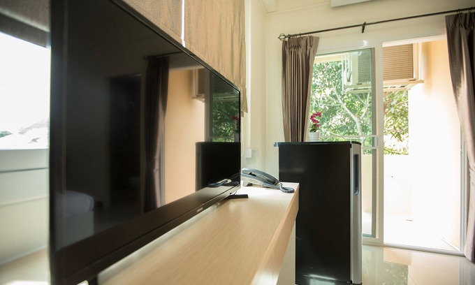 Bang Bua Thong Hotel | A.E. Richy Home