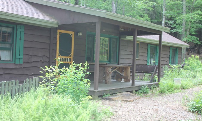 Pittsfield Cabin | A Family Lodge in the woods with lake access