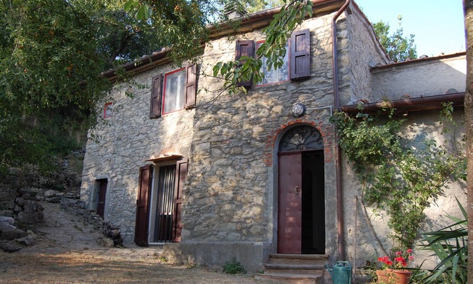 Baggio House | A farmhouse in Tuscany for holidays and retreats