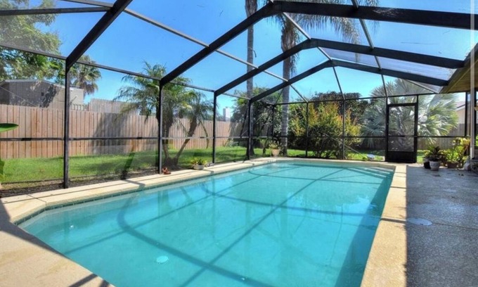Auburndale House | A Florida Oasis with a private pool! 15 minutes to Lego land!