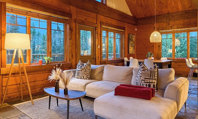 Notre-Dame-de-la-Merci Ski Chalet | A four-season destination: your peaceful retreat in the heart of nature