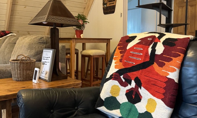 Newland Cabin | A-frame Blue Ridge Parkway Cabin - Pet Friendly