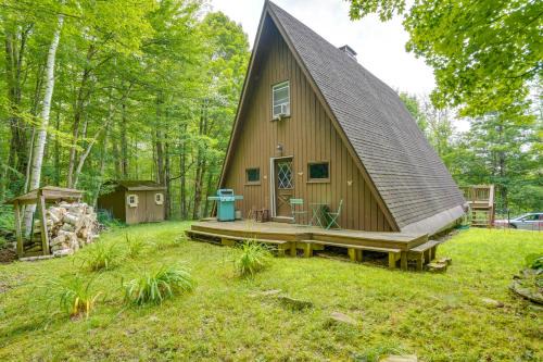 Becket House | A-Frame Cabin with Furnished Deck in Becket!