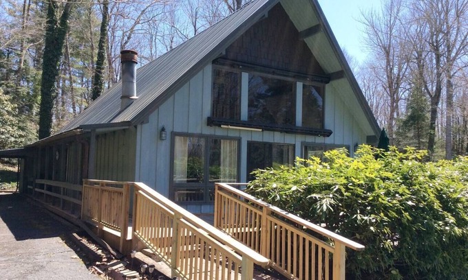 Newland Ski Chalet | A-frame chalet close to hiking, skiing and fishing