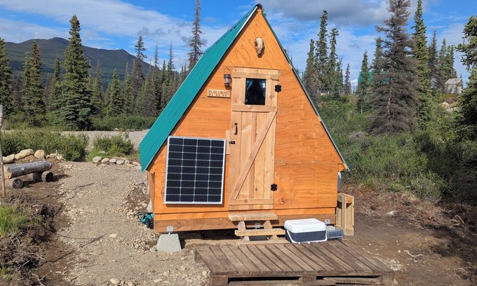 Cantwell Cabin | A-Frame glamping near Denali National Park