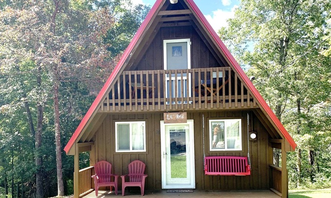 Wellington Cabin | A-Frame with outdoor barrel sauna near Cave Run Lake!