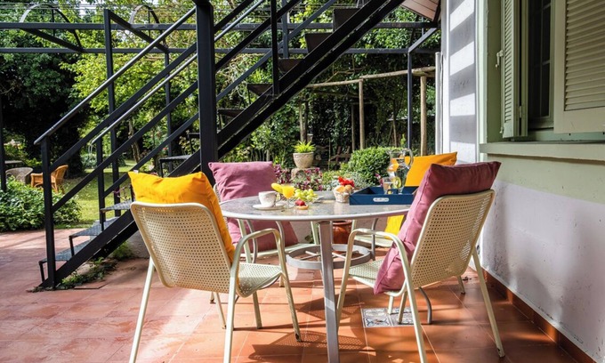 Urunuela House | A garden among the vineyards, for 4