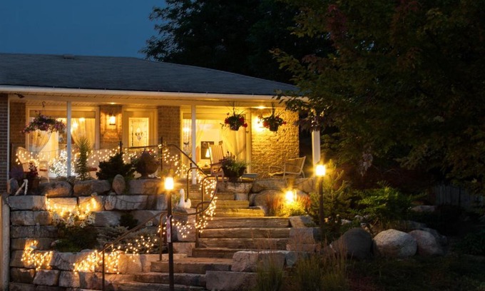 Stratford Bed & Breakfast | A Garden Stroll Bed & Breakfast