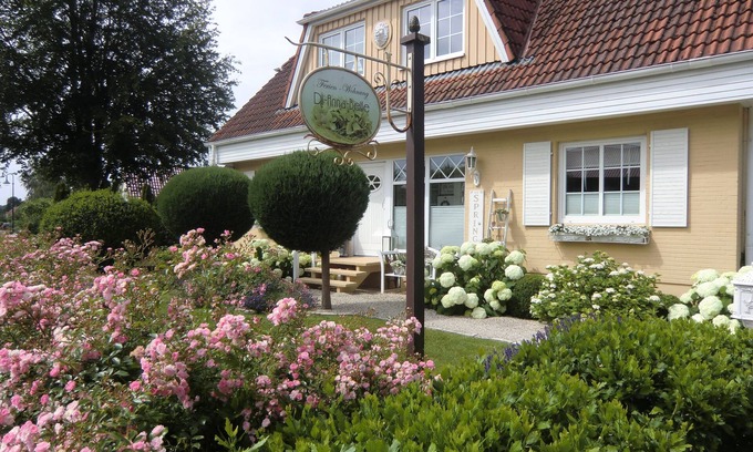 Sarau Condo | A gem near the Baltic Sea (Scharbeutz) in the countryside - with attention to detail
