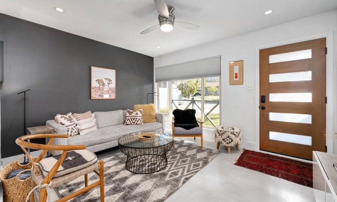 South Manchaca House | A gem of hip South Austin