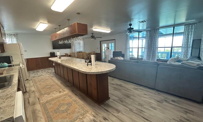 Grand Isle House | A Grand St-isle, beachfront - Coastal Realty Group