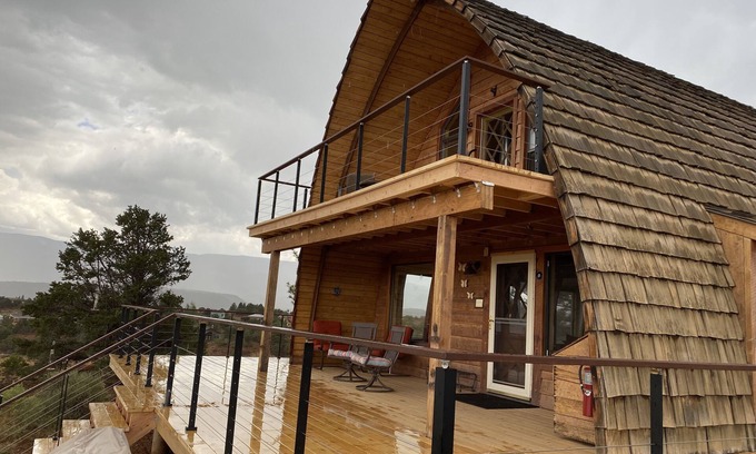 Torrey Cabin | A Grandview over Capitol Reef National Park