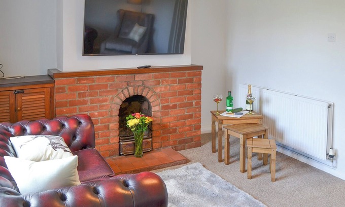 Shipdham Cottage | A great enclosed safe garden to enjoy and short walk to the village pub.