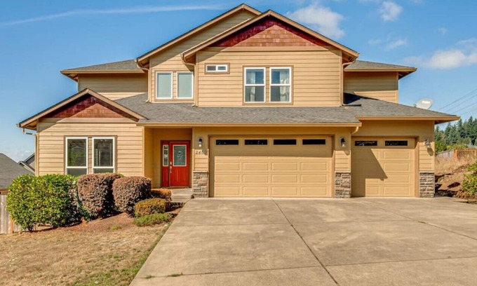 Washougal House | A great launching point for adventures in the gorge and surrounding areas.
