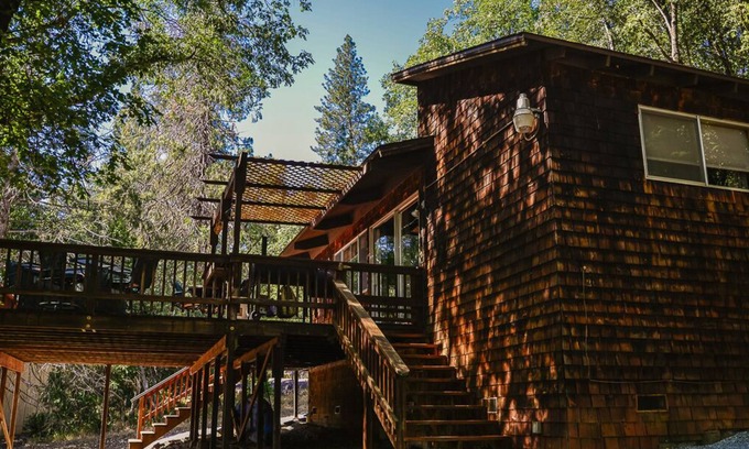 Mono Vista House | A Great place after Yosemite
