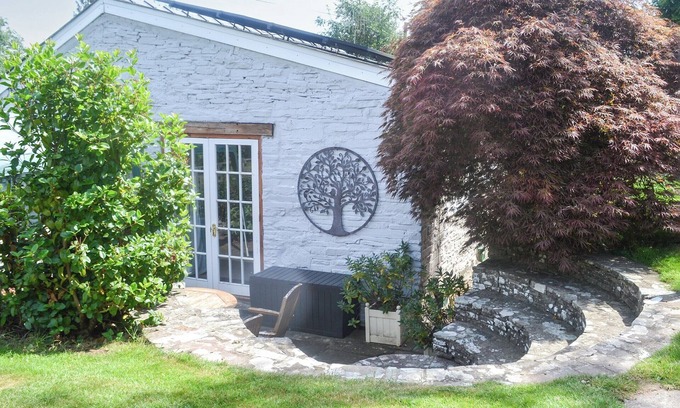 Bwlch Cottage | A great property to base yourself in the Brecon Beacons National park.
